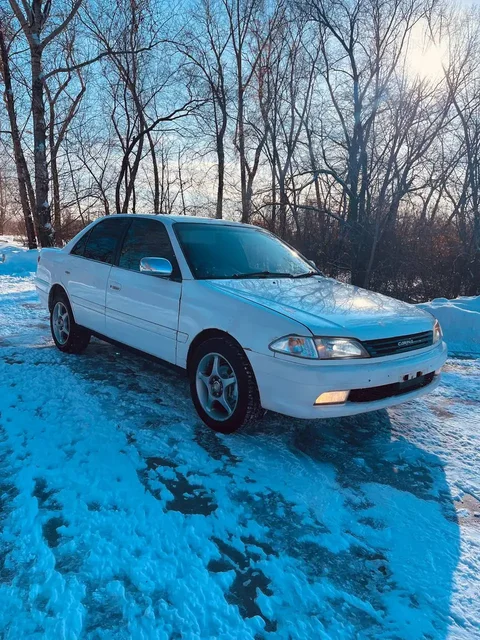 Toyota Carina 1998 в Иркутске - Грузовики и спецтехника в Иркутск