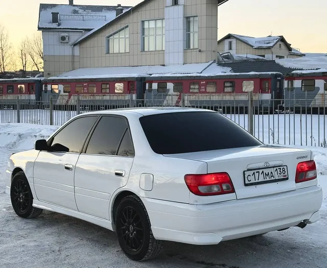 Продажа автомобиля Карина 2001 года - Грузовики и спецтехника в Иркутск