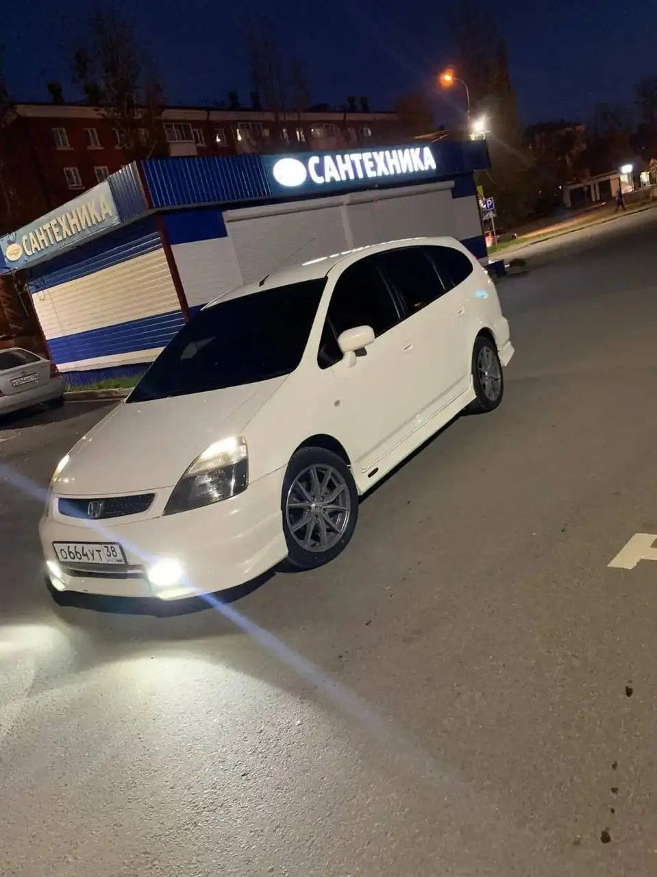 Продажа 7-местного автомобиля в отличном состоянии - Авто в Иркутск