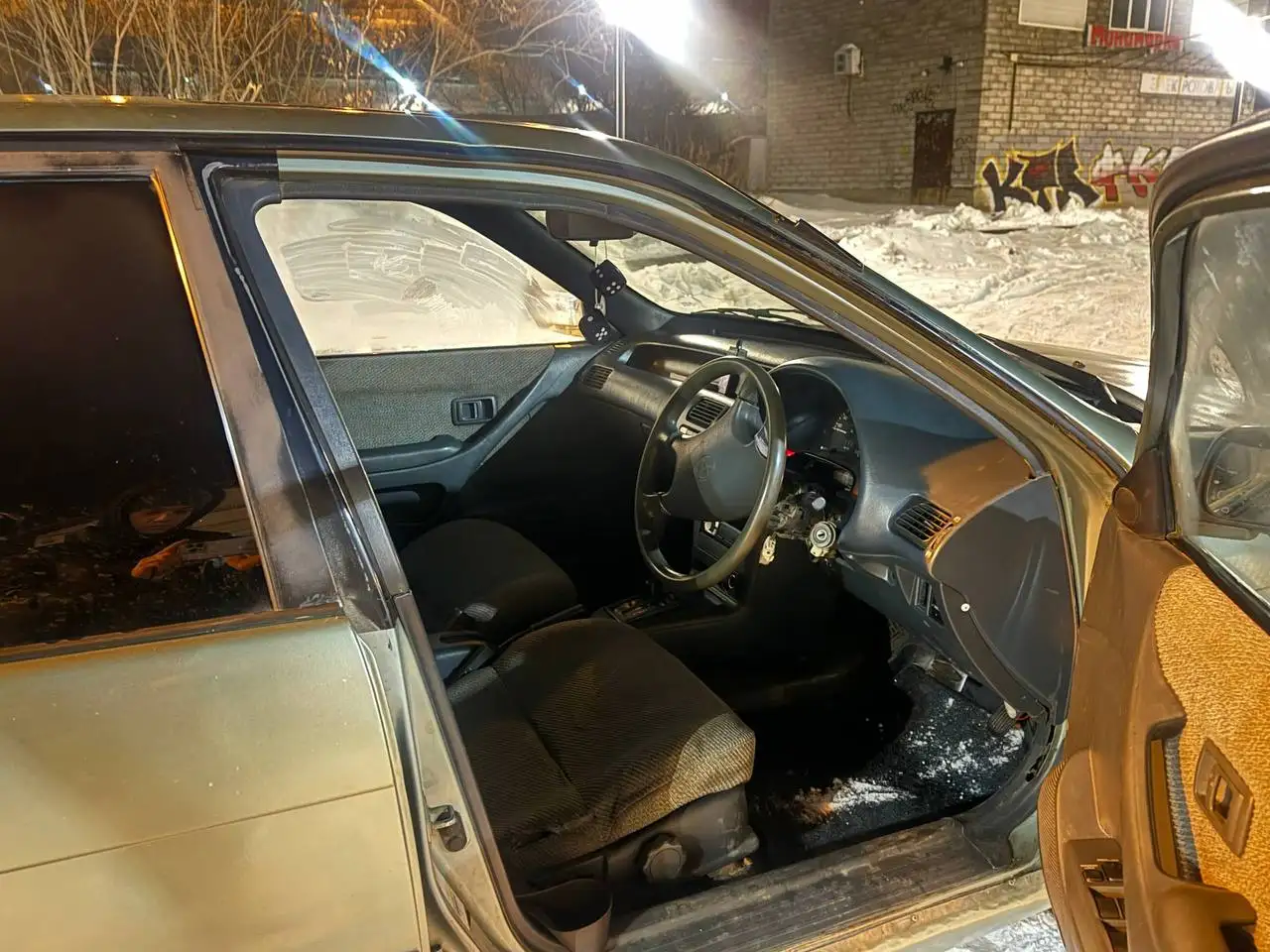 Продажа подержанного автомобиля с незначительными дефектами - Авто в Иркутск