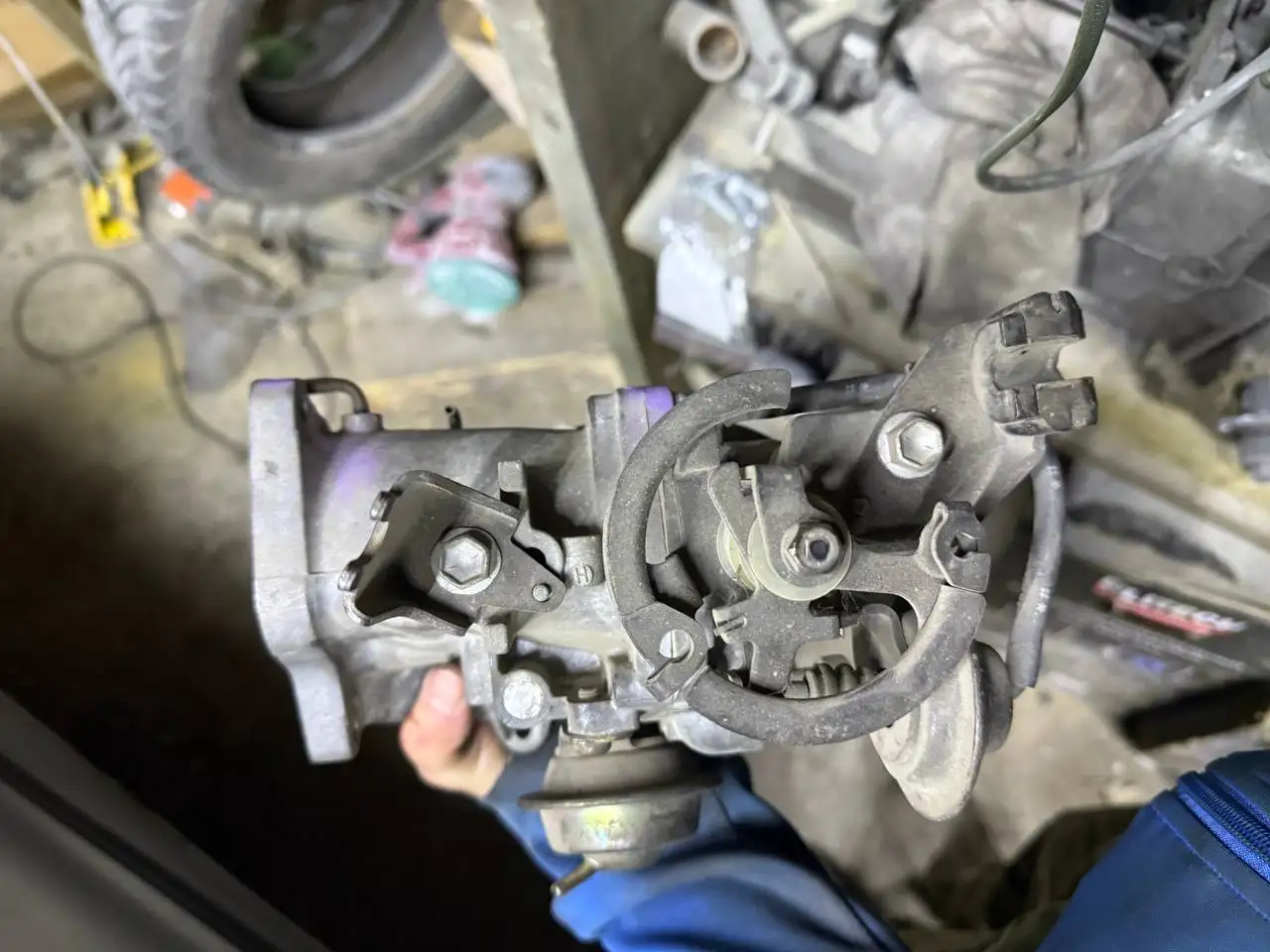 Дроссельная заслонка Toyota 7A-FE Aisan оригинал с TPS - Автозапчасти для двигателя (Запчасти) в Иркутск