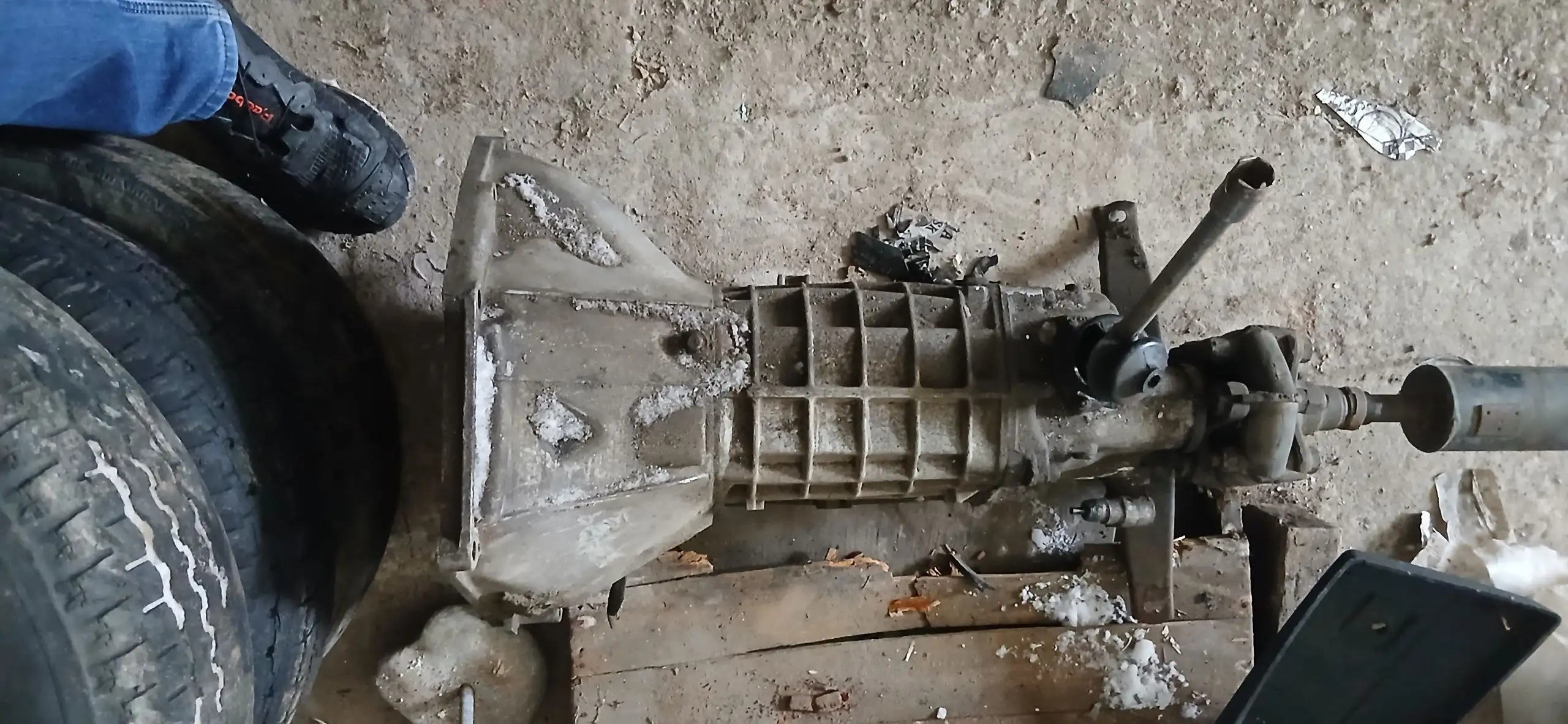 Коробка ВАЗ-2101 4-ступенчатая с новым сцеплением - Трансмиссия (Запчасти) в Иркутск