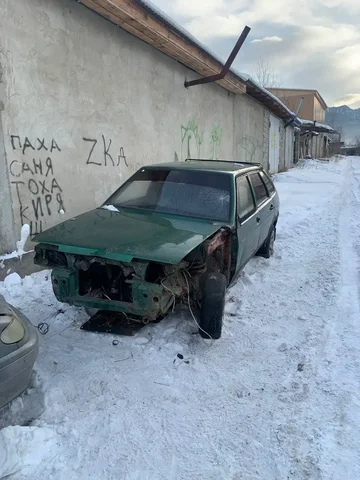 ВАЗ 2109 на разбор - Шини та диски в Иркутск