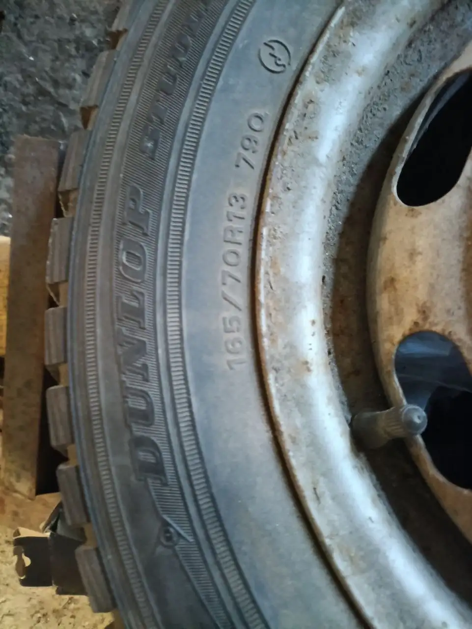 Продажа автозапчастей: запаски, шторки, аккумулятор - Автомобильные запчасти (Запчасти) в Иркутск