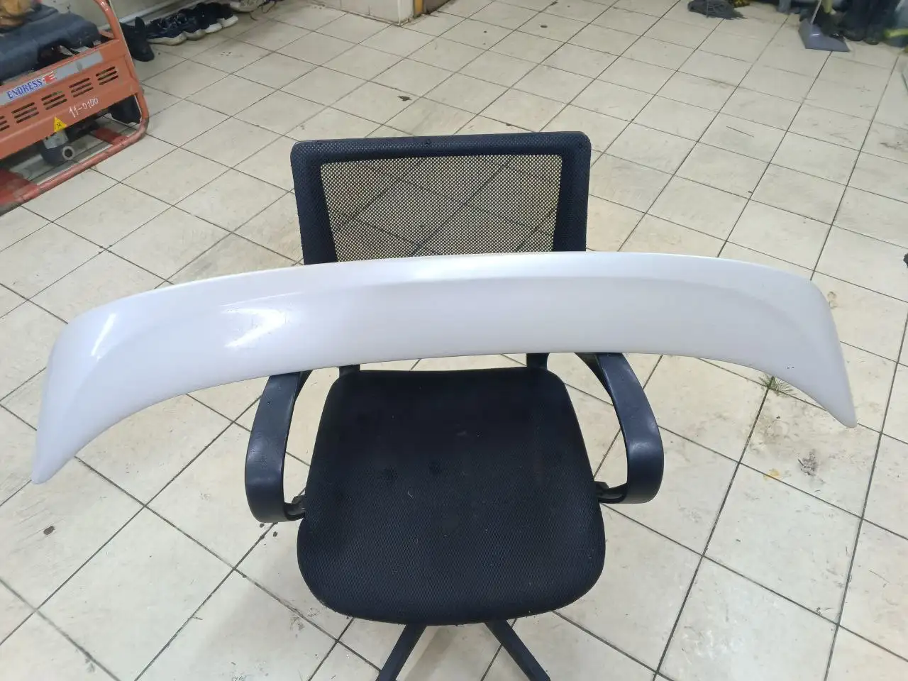 Спойлер Карина ЕД СТ202 - Запчасти (Авто) в Иркутск