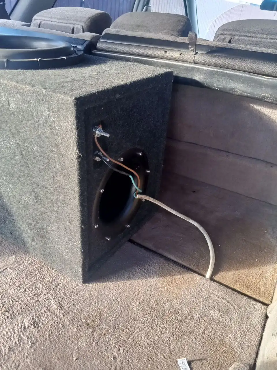 Продажа сабвуфера DB 272 и моноблока AtomPro 2.5K - Аудио (Авто) в Иркутск