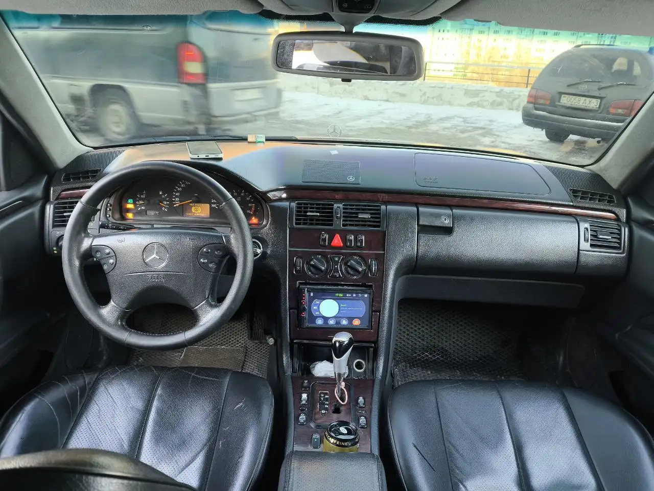 Продажа Mercedes E-класса 2002 года - Легковые автомобили (Авто) в Иркутск