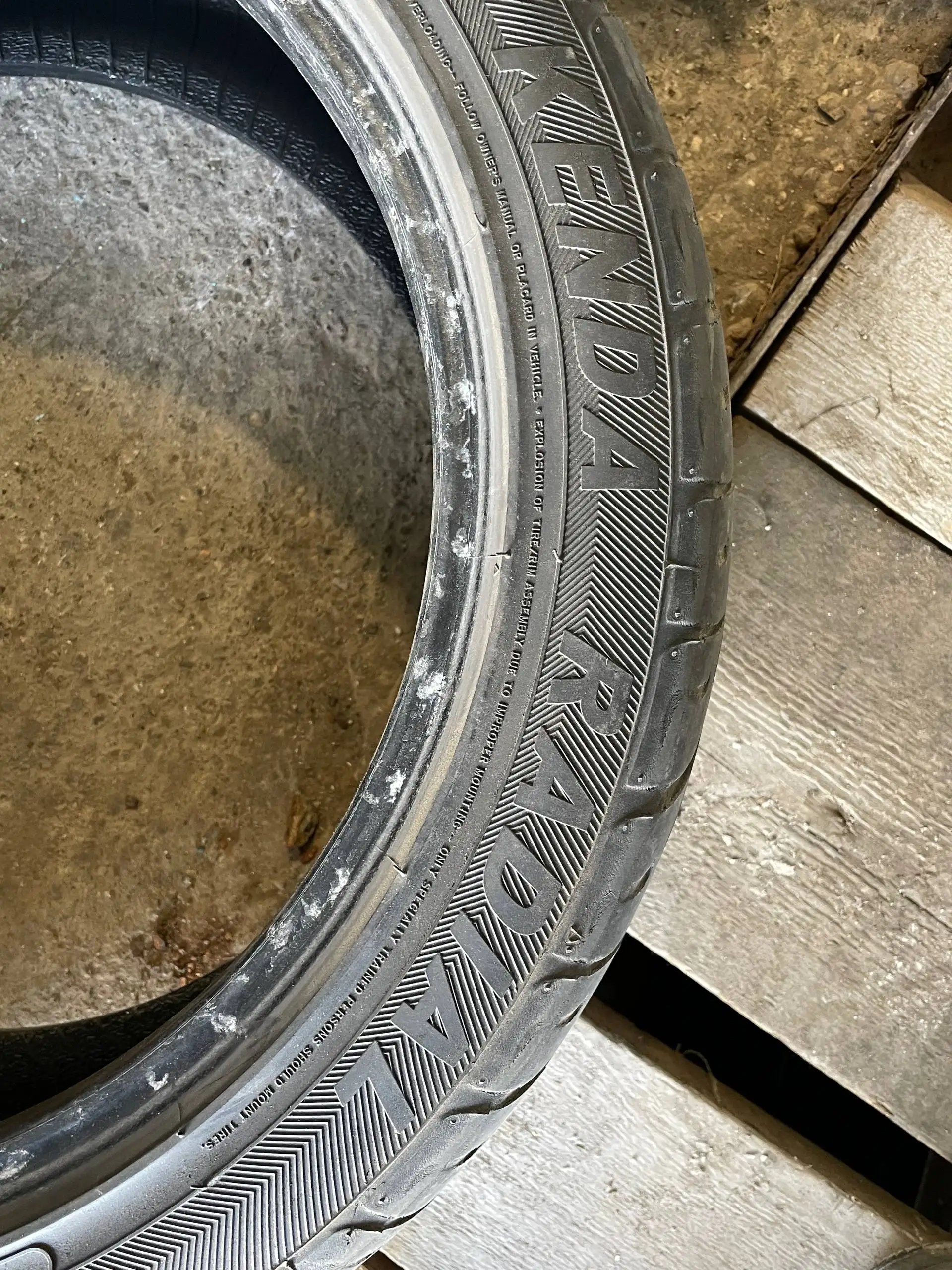 Продажа летних шин 205/55/17 - Шины и диски (Авто) в Иркутск