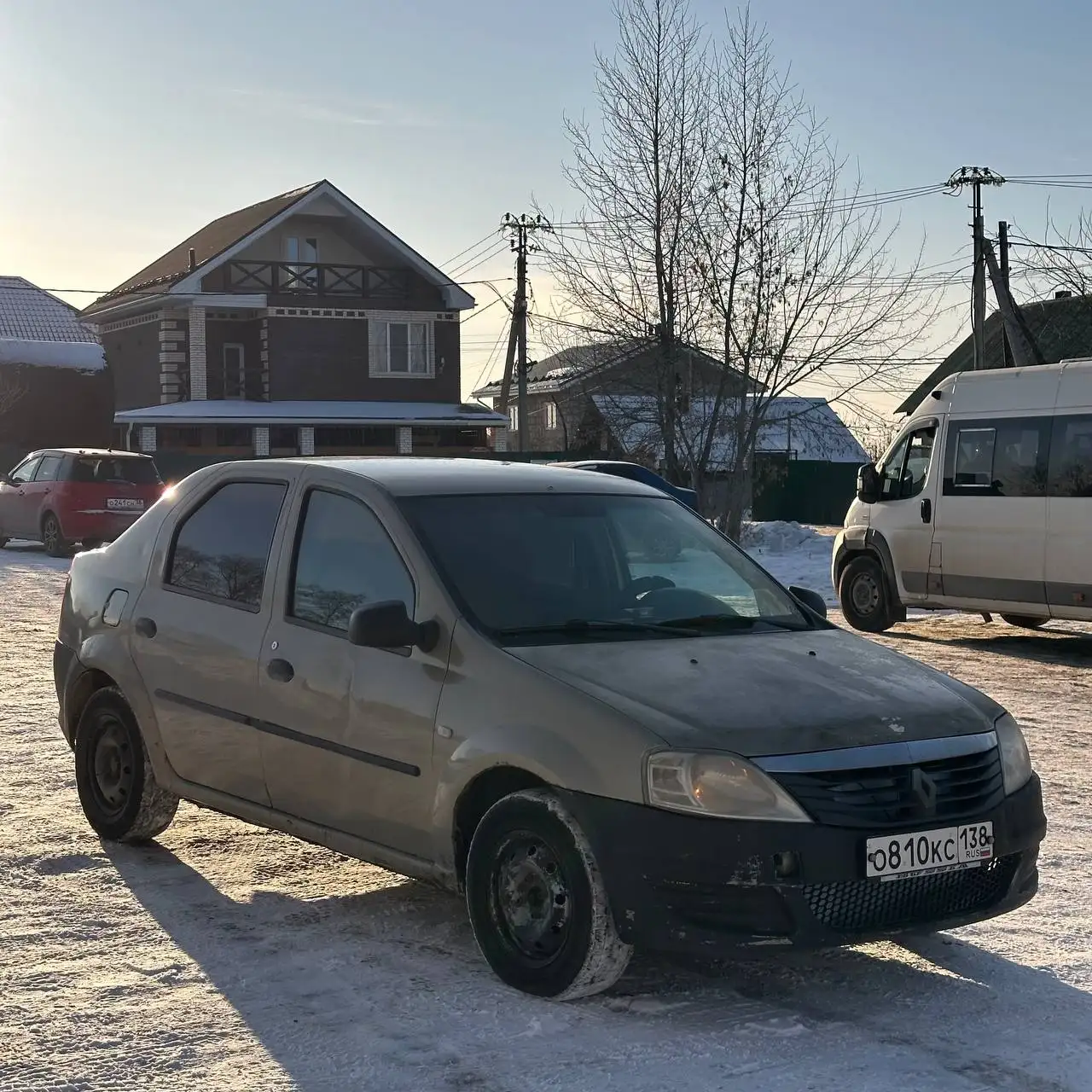 Renault Logan 2012 года - Легковые автомобили (Авто) в Иркутск