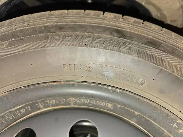 Летние колеса в сборе Hyundai/Kia Dunlop SP Touring T1 185/65 R15 - Шины и диски (Авто) в Иркутск