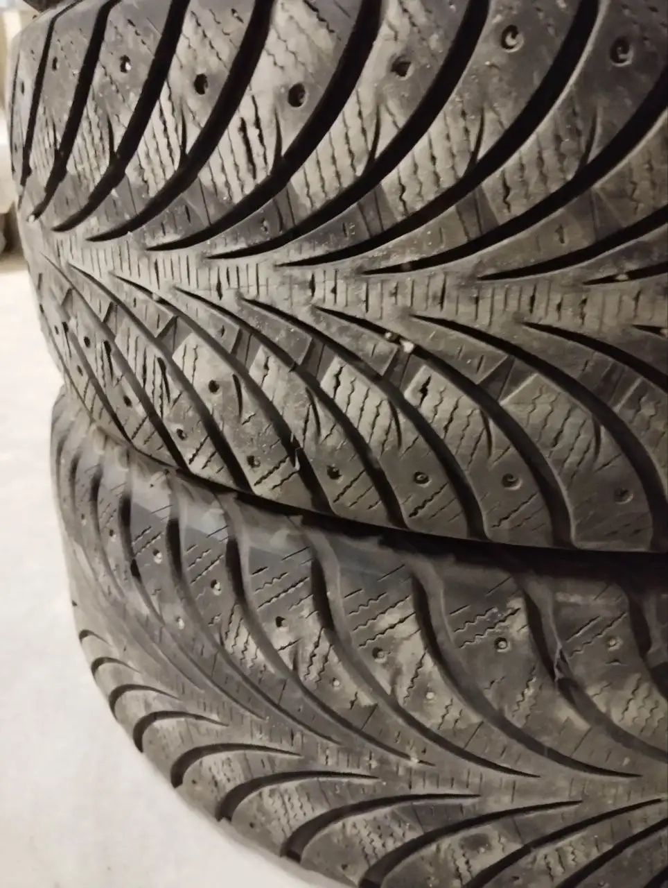 Продам шины 205/55/16 - Шины и диски (Авто) в Иркутск