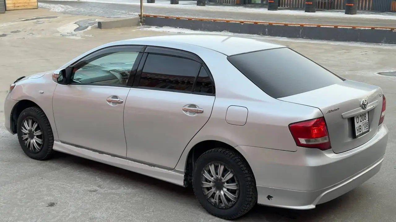 Продам Toyota Corolla Axio 2008 года с вариатором и полным приводом - Авто в Иркутск