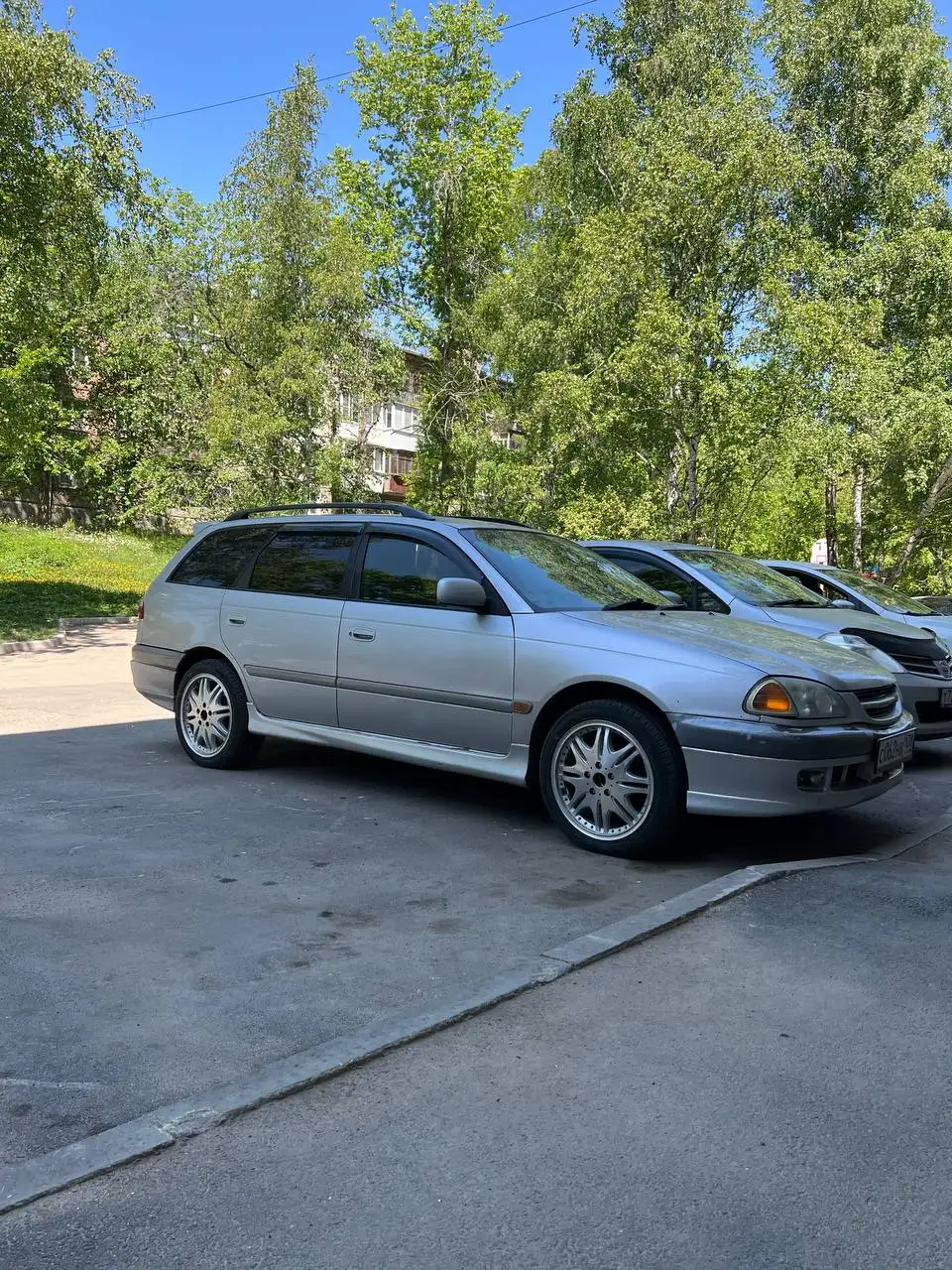 Продам колеса на зиму и лето 215/45R17 - Шины и диски (Авто) в Иркутск