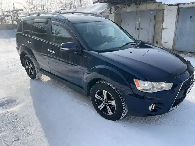 Mitsubishi Outlander 2010 года - Квадроциклы в Иркутск