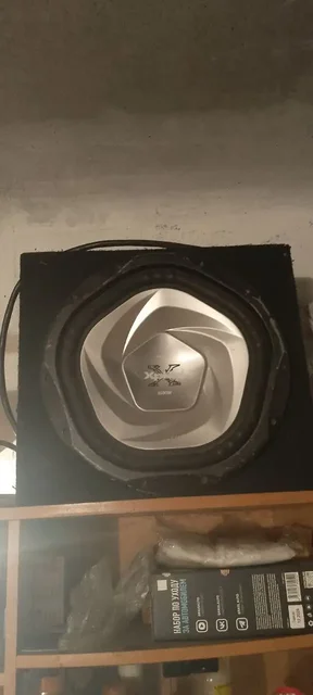 Продам сабвуфер с усилителем и магнитолой Аура - частное объявление в Ангарск