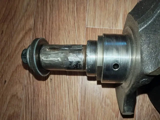 Коленвал Toyota 2C под ремонт - Аудиокомпоненты в Иркутск