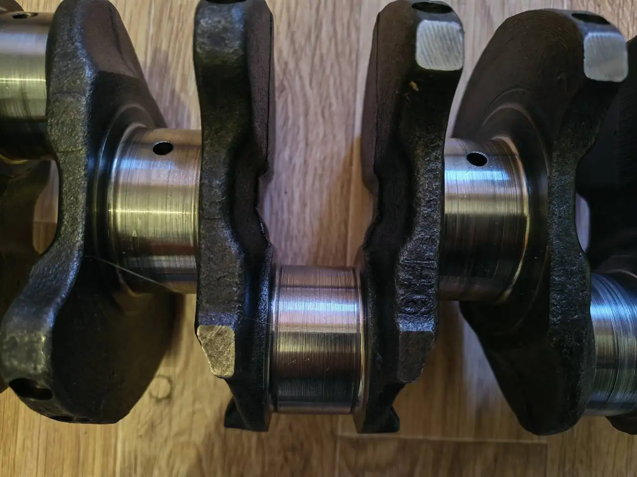 Коленвал Toyota 2C под ремонт - Запчасти в Иркутск