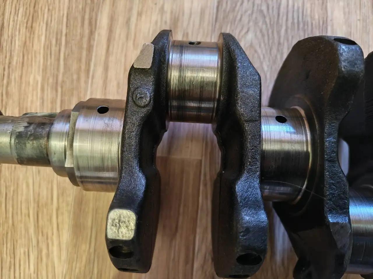 Коленвал Toyota 2C под ремонт - Запчасти в Иркутск