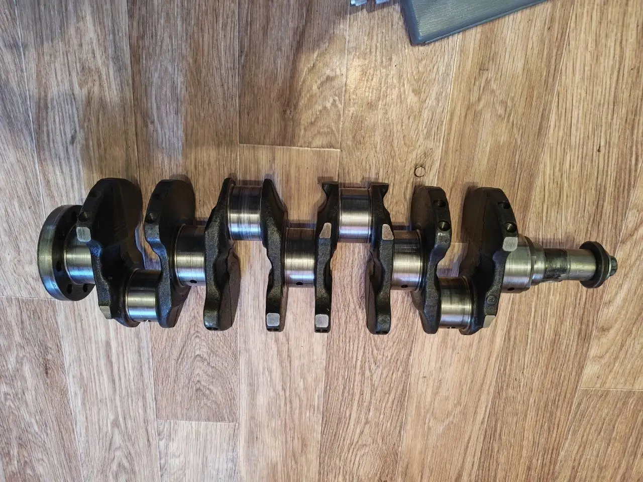 Коленвал Toyota 2C под ремонт - Запчасти в Иркутск