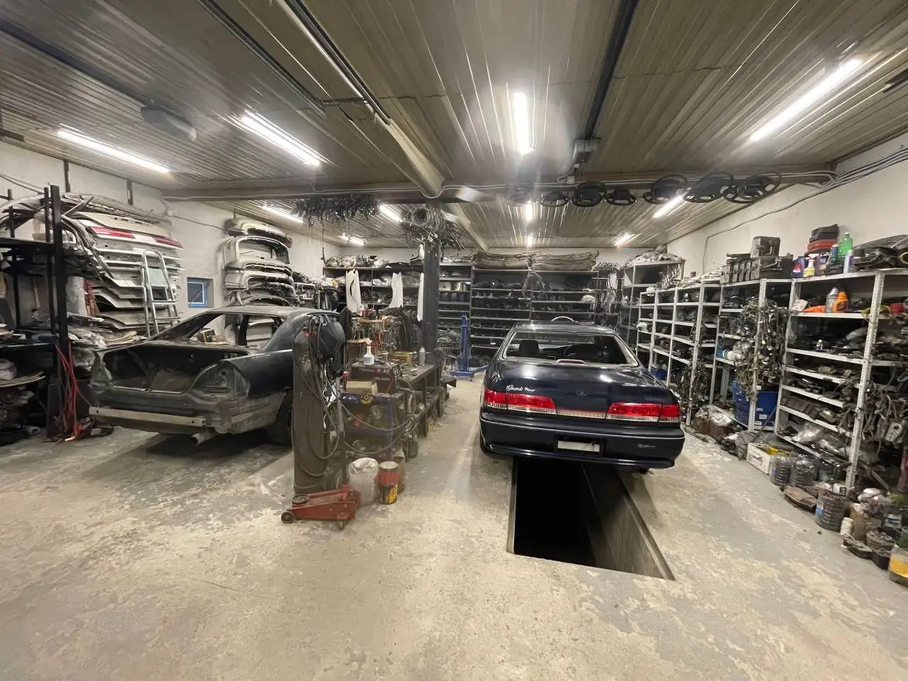 Запчасти марки 2 марка в разборе - Автомобильные двигатели (Запчасти) в Иркутск