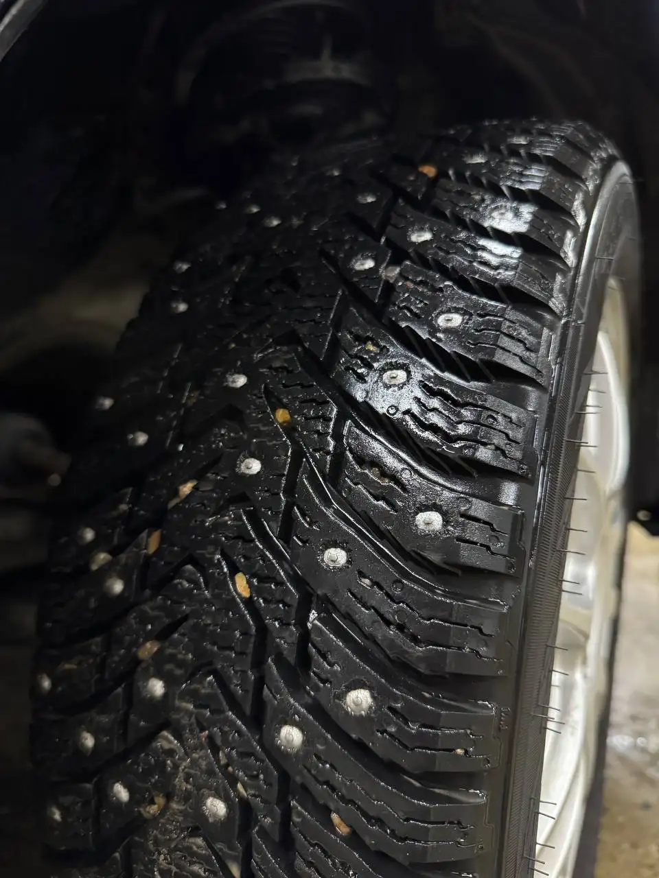 Продажа комплекта литья Abachro Manaray Sport 003 с резиной IKON TYRES NORDMAN 8 - Запчасти (Авто) в Иркутск