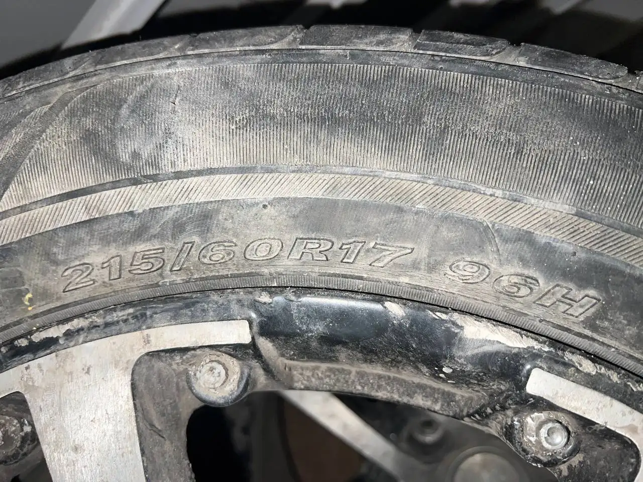 Летняя резина и диски 5x114 R17 - Шины и диски (Авто) в Иркутск