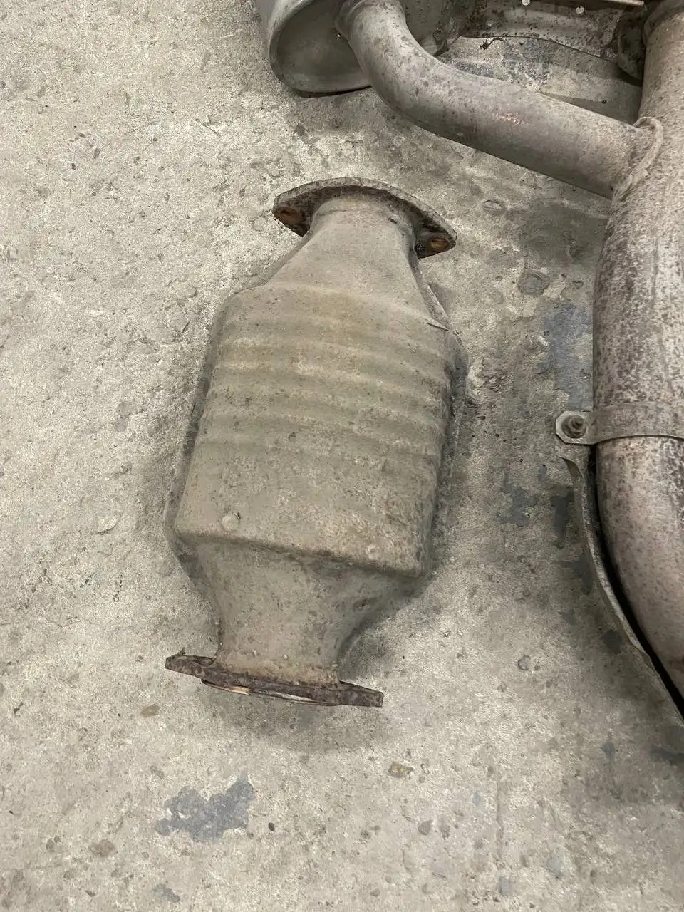 Продажа трассы 1gfe beams Gx105 в сборе - Запчасти (Авто) в Иркутск