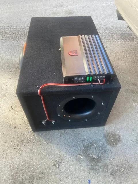 Продам саб в идеальном состоянии - Автомагнитолы в Иркутск