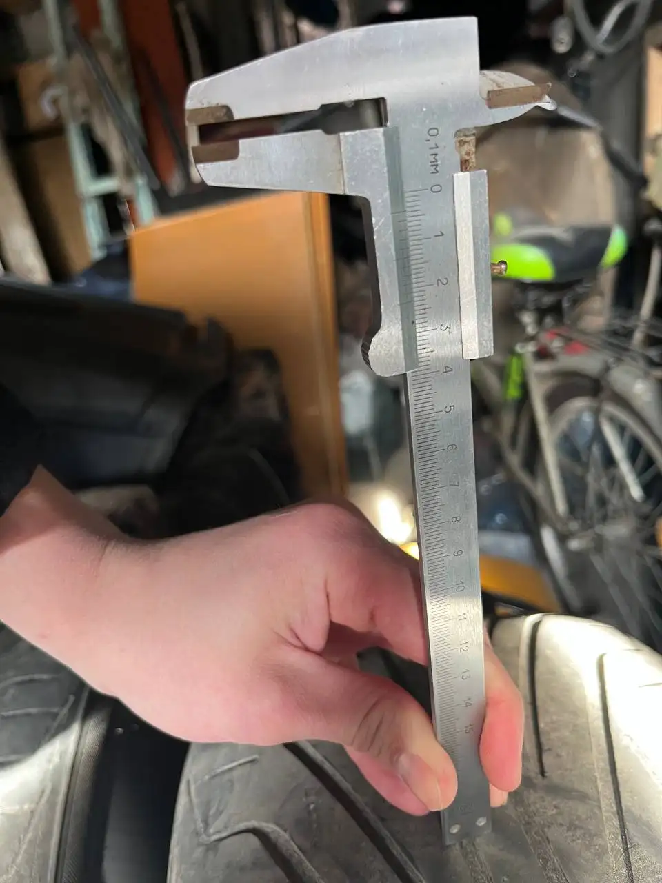 Продам 2 колеса R17 в хорошем состоянии - Запчасти (Авто) в Усолье