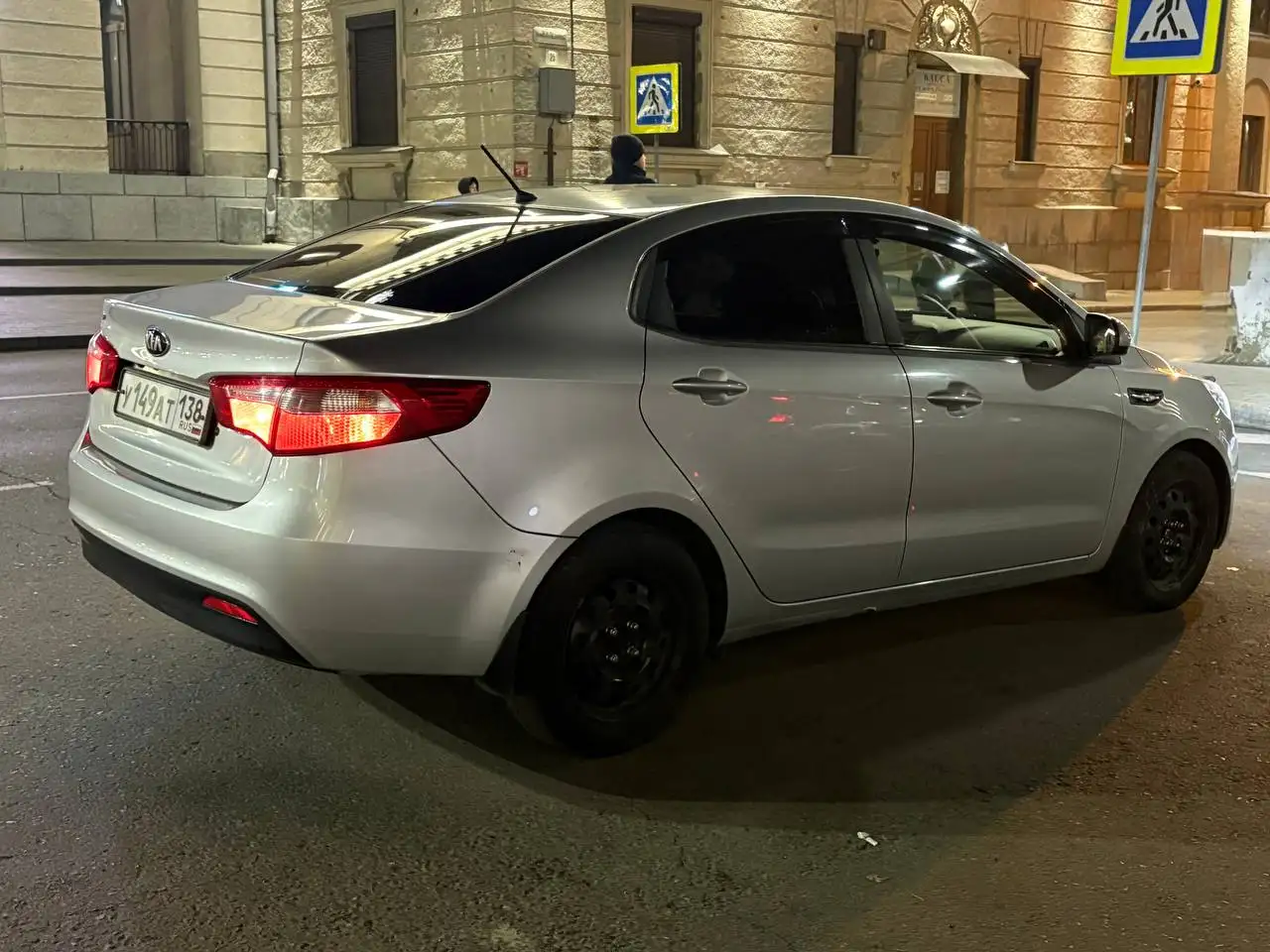 Продажа автомобиля 2015 года с двумя хозяевами - Авто в Иркутск