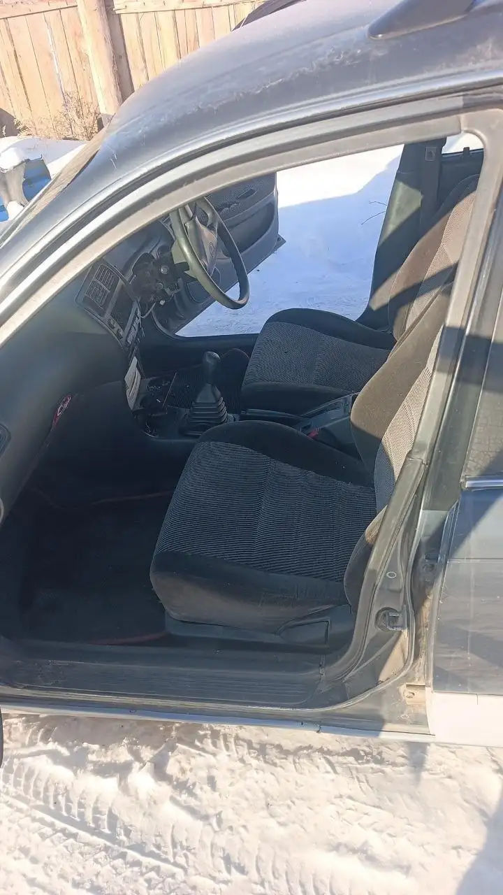 Продам Таета Карола на механике объем 1.5 - Легковые автомобили (Авто) в Иркутск