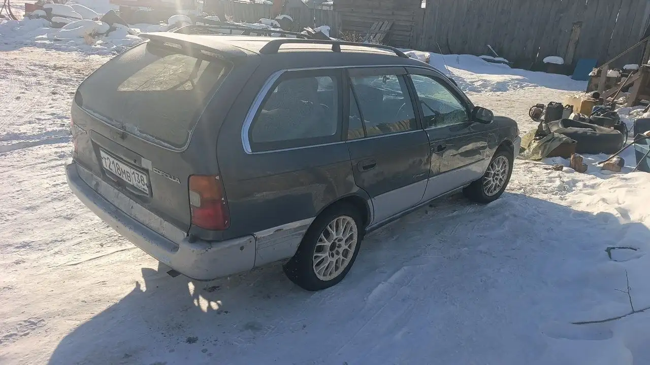 Продам Таета Карола на механике объем 1.5 - Легковые автомобили (Авто) в Иркутск