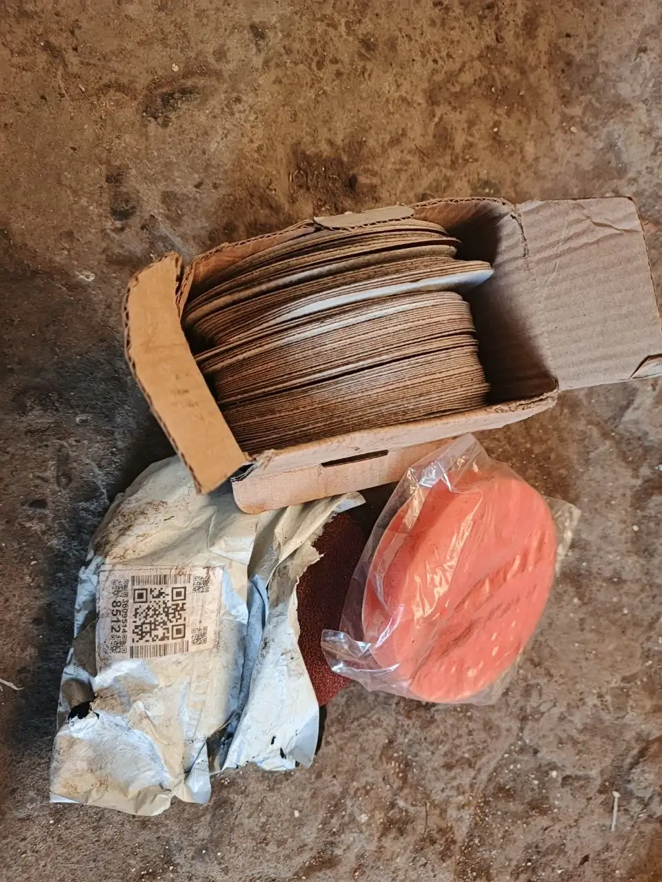 Продажа шлифмашинки, реактивных тяг ВАЗ 2107 и аккумулятора 60А в Иркутске - Автозапчасти для ВАЗ (Запчасти) в Иркутск