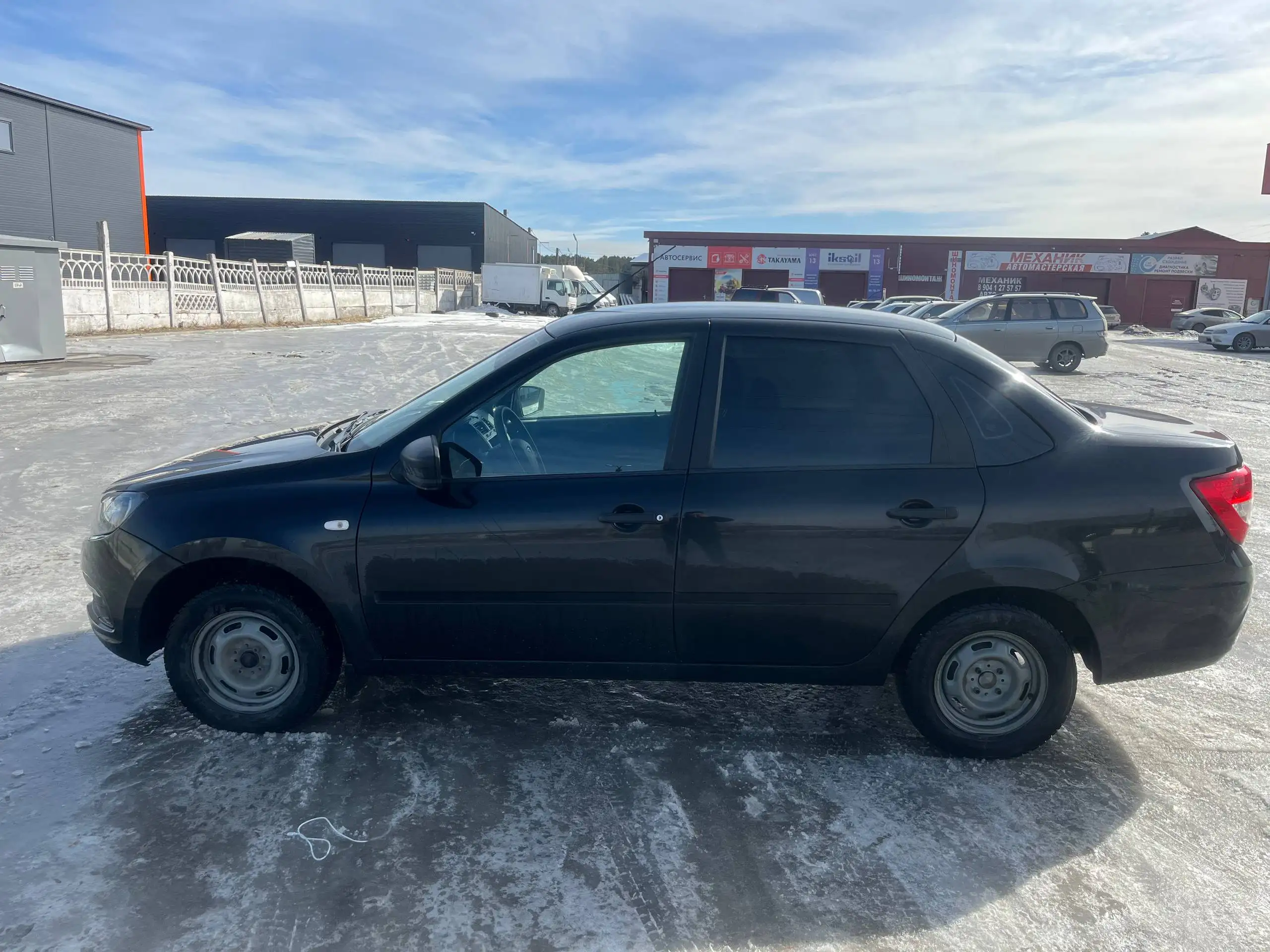 Продажа Lada Granta 2020 года с пробегом 70 тысяч км - Легковые автомобили (Авто) в Иркутск