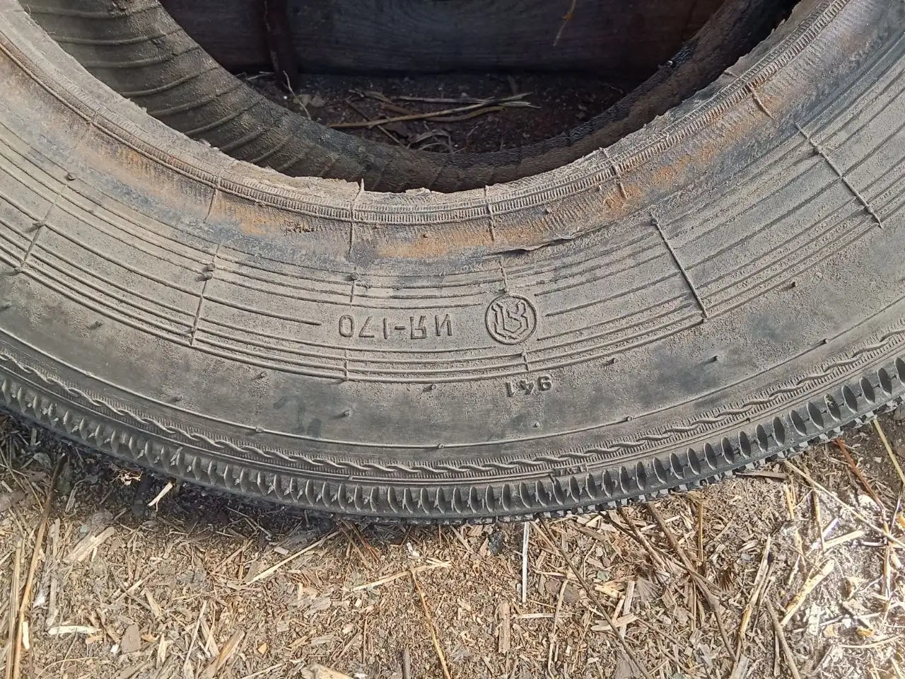 Продам два балона ИЯ-170 СССР - Запчасти (Авто) в Иркутск