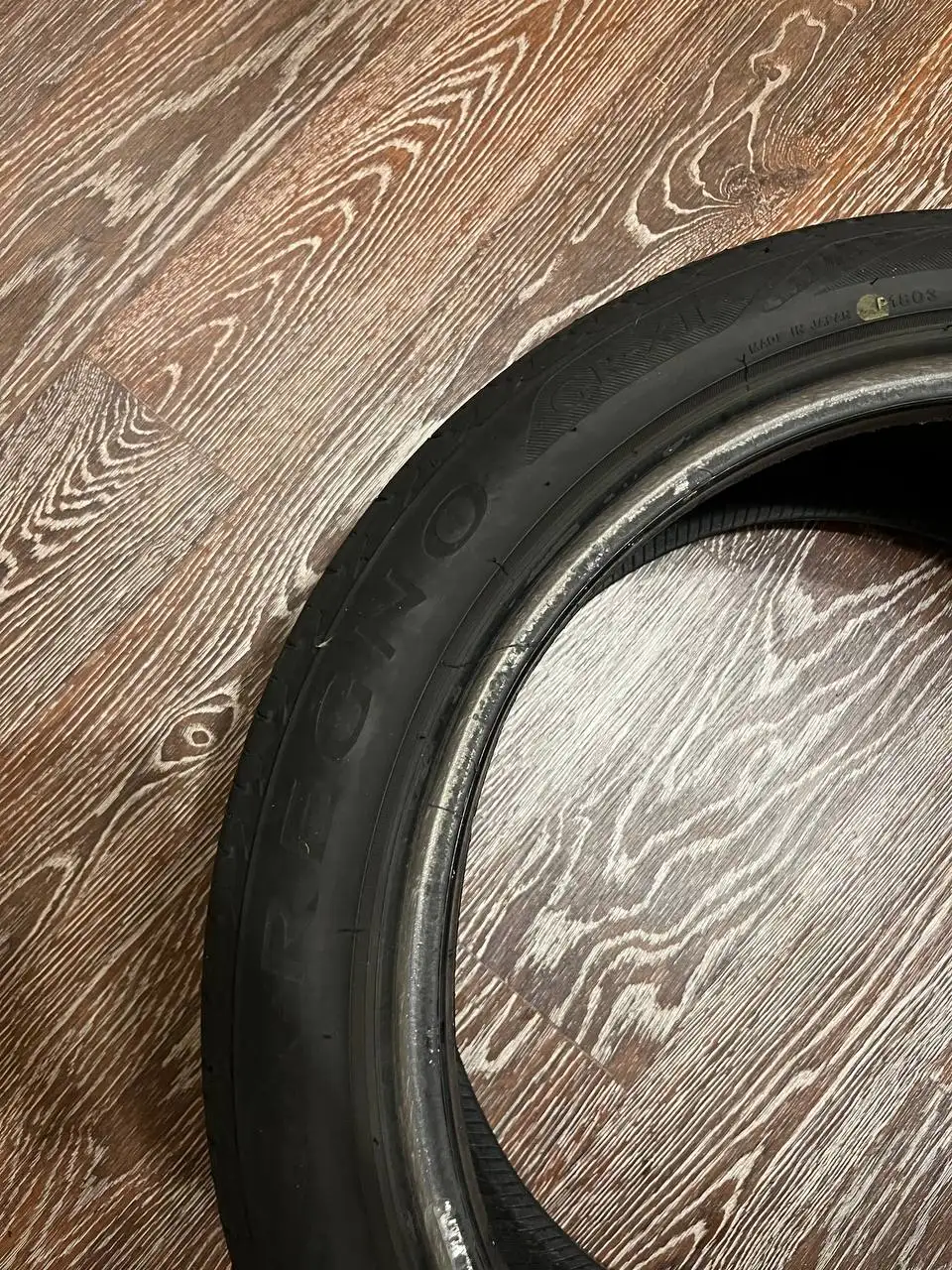Шины Bridgestone REGNO gr-xii 215/45/17 - Шины и диски (Авто) в Иркутск