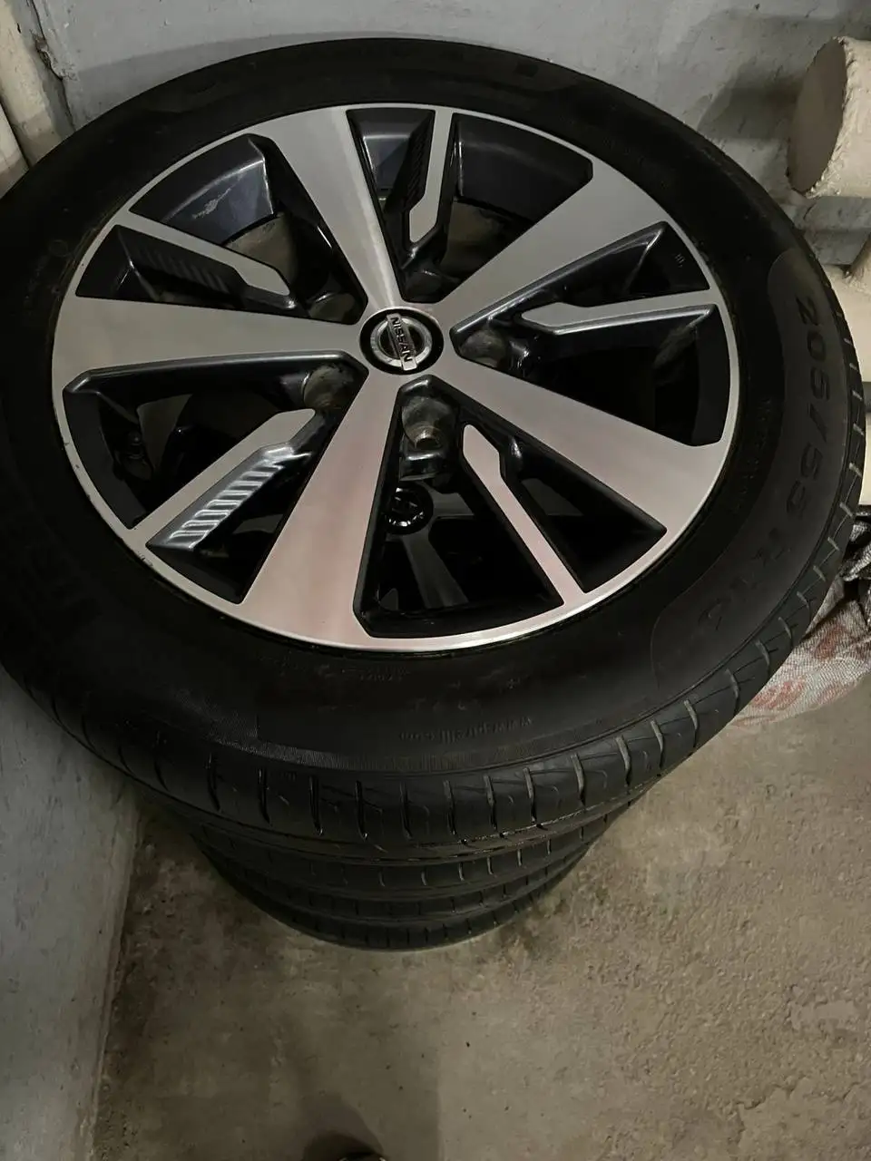 Комплект оригинальных дисков Ниссан б/п 16/205/55 лето - Запчасти (Авто) в Иркутск