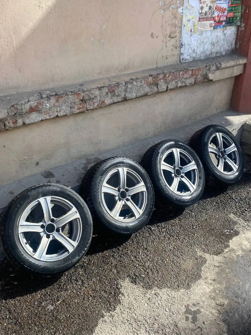 Продам литье с резиной 175/65 R14 - Шины и диски (Запчасти) в Иркутск
