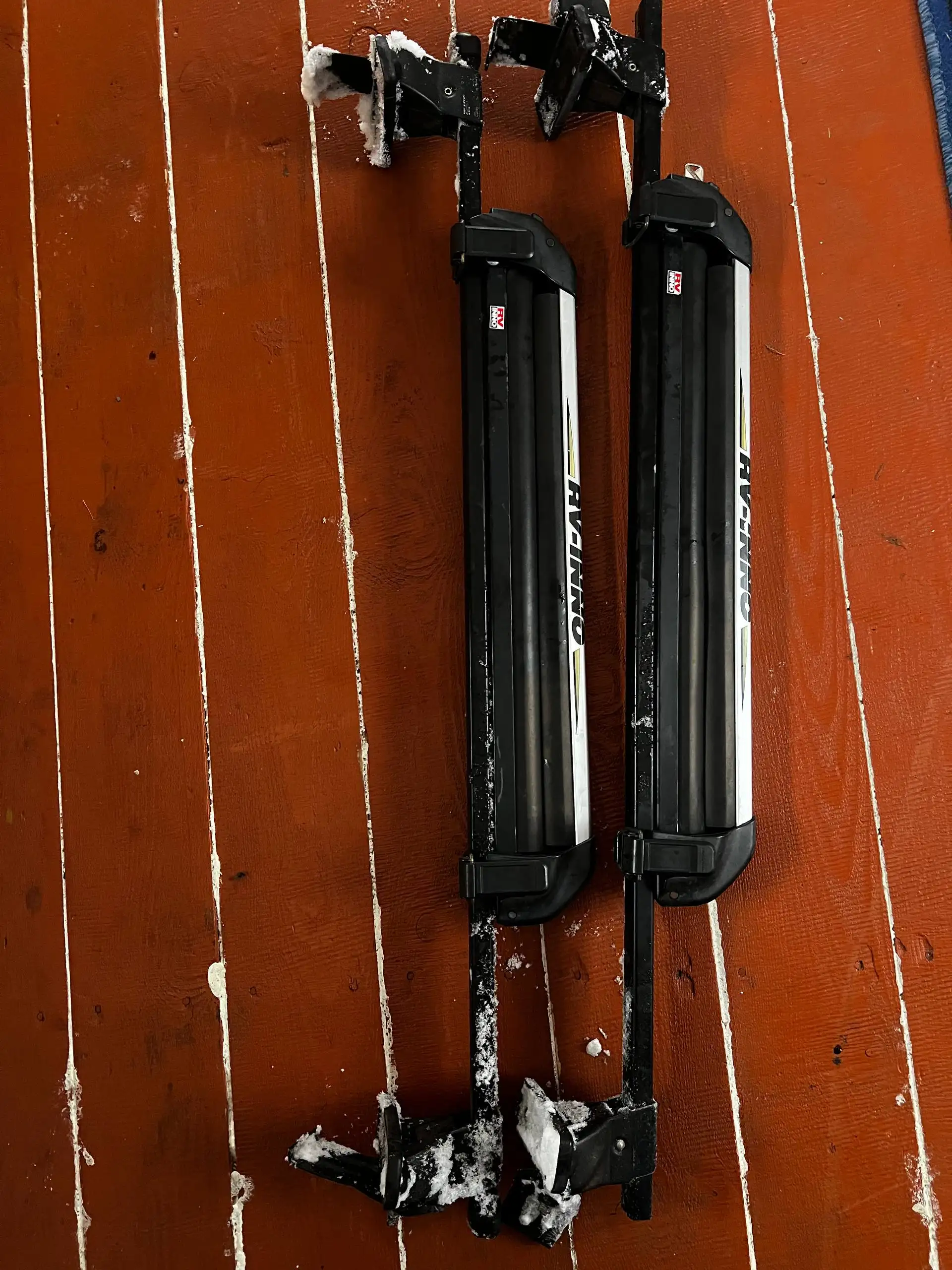 Крепления для лыж и сноуборда RV inno с ключом и резинками - Спортивный инвентарь (Хобби и отдых) в Иркутск