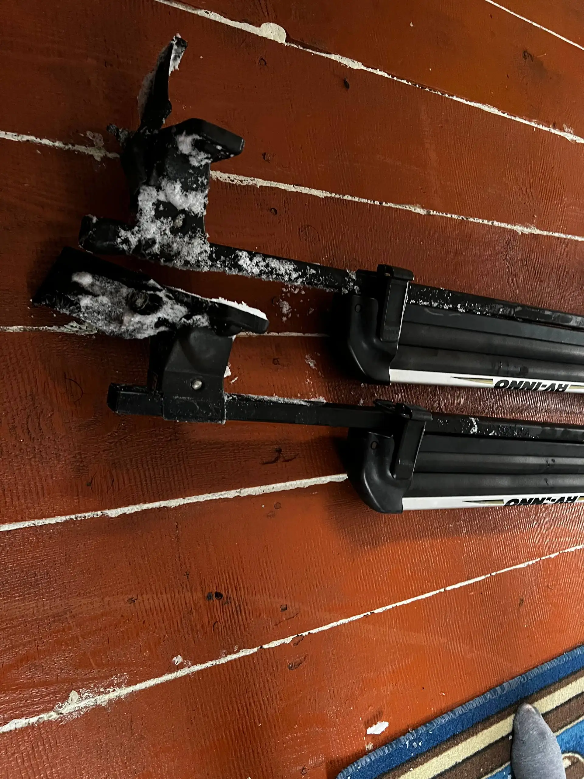 Крепления для лыж и сноуборда RV inno с ключом и резинками - Спортивный инвентарь (Хобби и отдых) в Иркутск