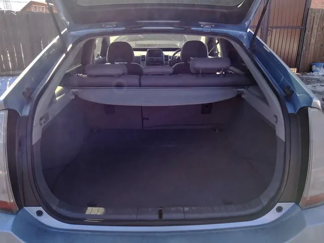 Toyota Prius 2008 года - Авто в Иркутск