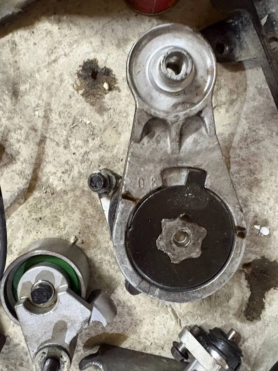 Запчасти для двигателя 1JZ-GE VVTI - Автозапчасти для двигателя (Запчасти) в Иркутск