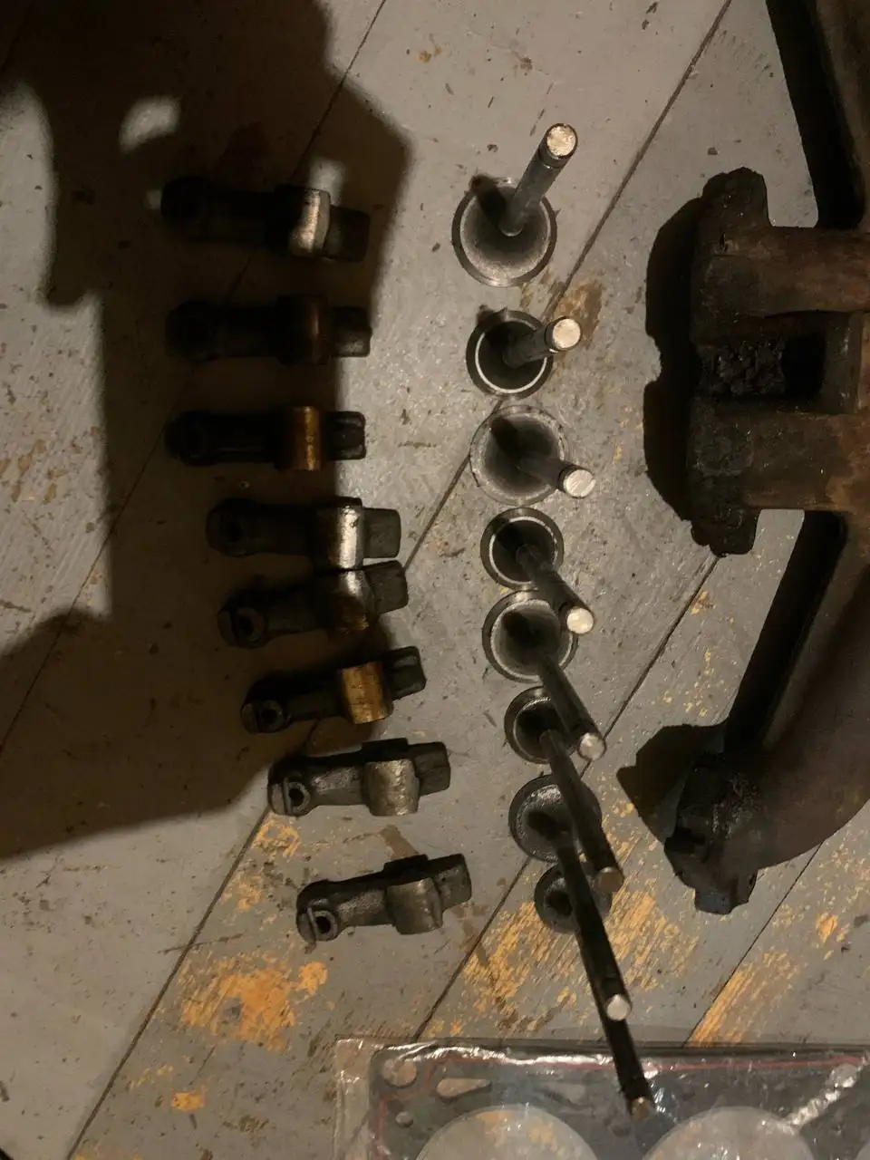 Запчасти на ВАЗ в нормальном состоянии - Автомобильные запчасти (Запчасти) в Иркутск