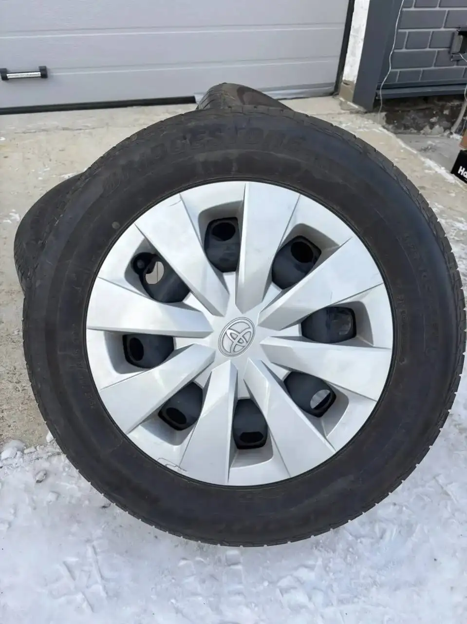 Продам колеса б/п Bridgestone Nextry Ecopia 195/65 R15 с дисками - Шины и диски (Авто) в Иркутск