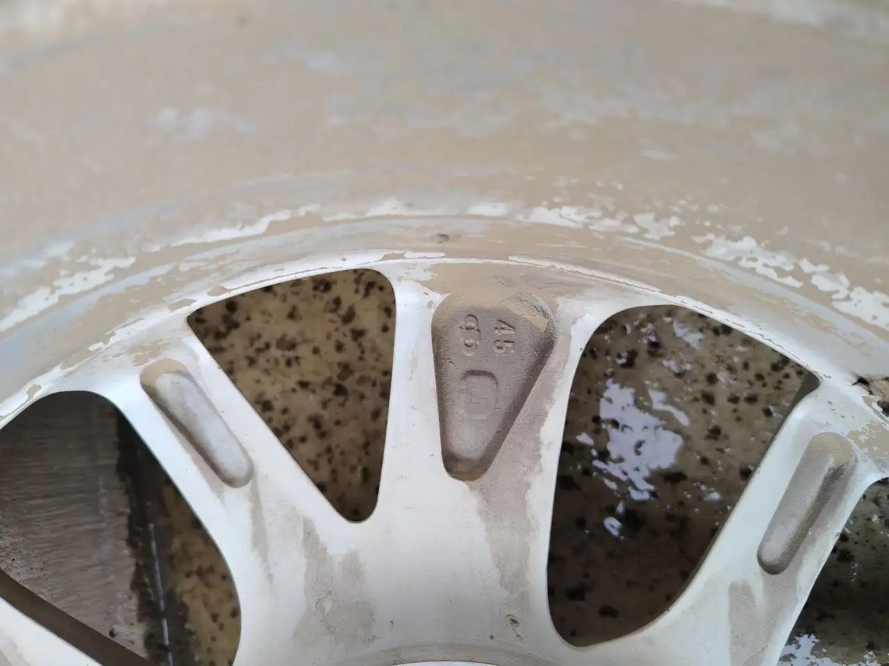 Продам комплект оригинальных дисков ТОЙОТА с шинами TRIANGLE - Запчасти (Авто) в Иркутск