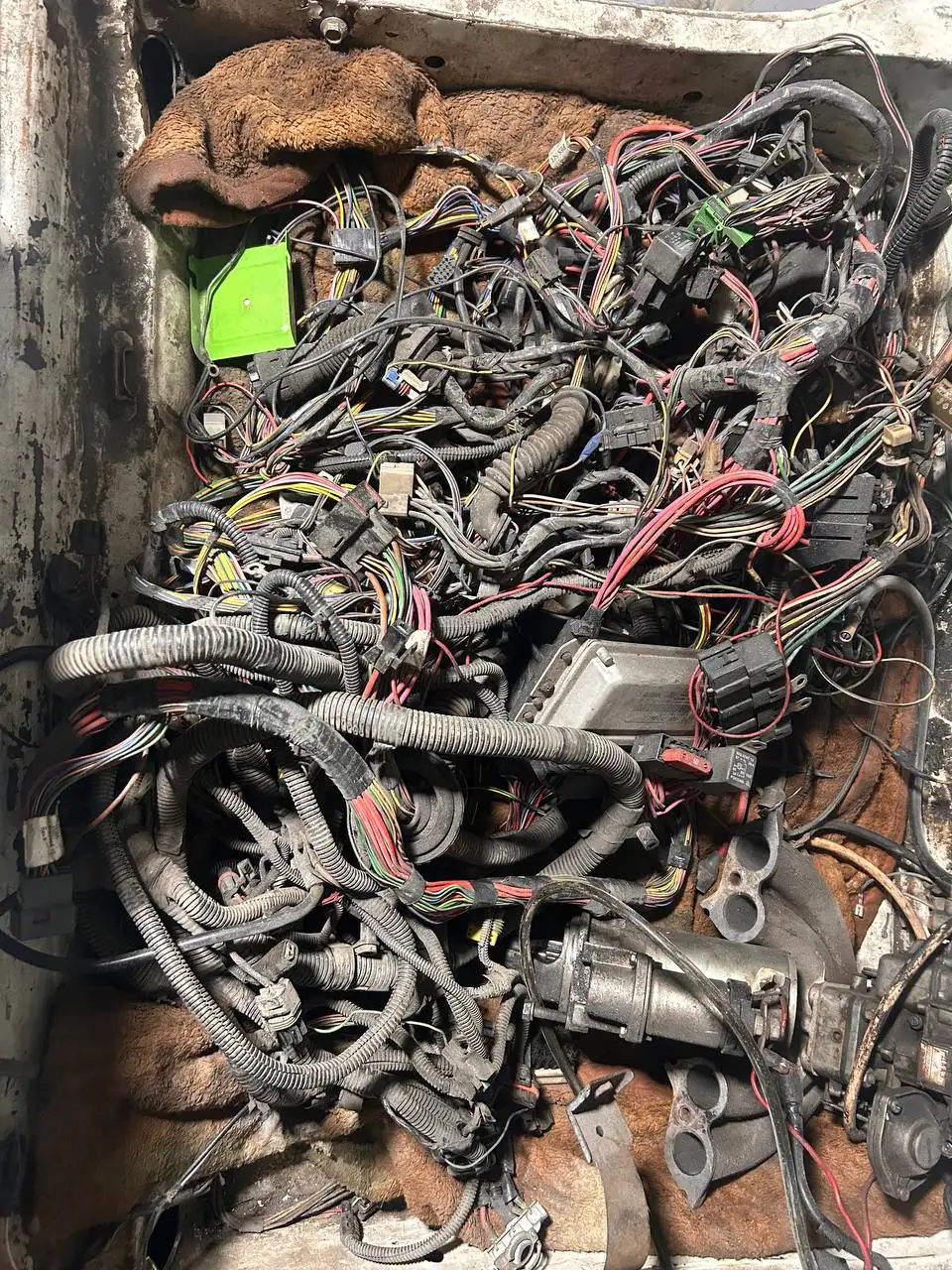 Продам 126 мотор - Запчасти (Авто) в Иркутск