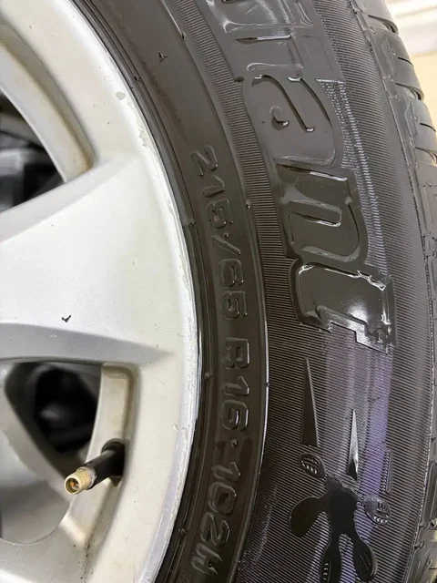 Продажа автомобильных колес - Интерьер в Иркутск