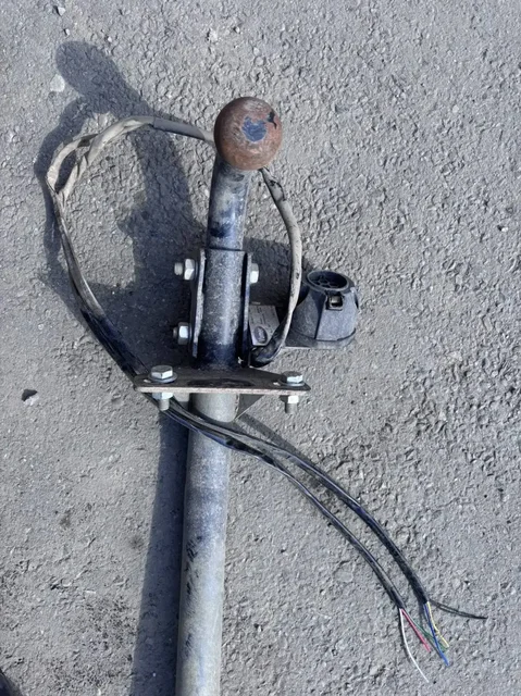 Фаркоп на классику с комплектом для установки - Автозапчасти для японских автомобилей в Иркутск