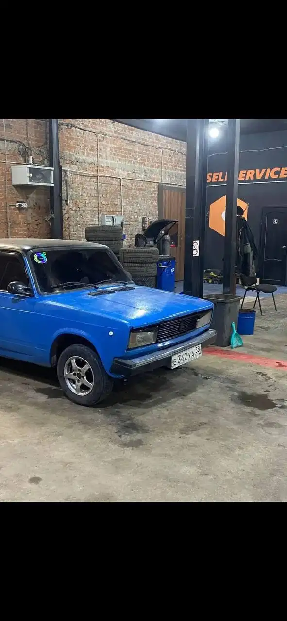 ВАЗ 2105 с двигателем 5/5 и коробкой 4-ступенчатой - Легковые автомобили (Авто) в Иркутск