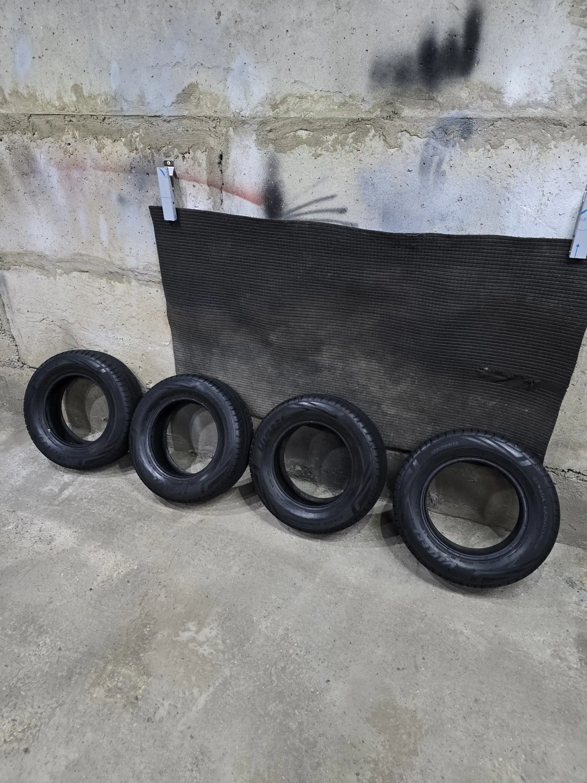 Продам летние шины Viatti 175/70 R13 - Шины и диски (Авто) в Иркутск